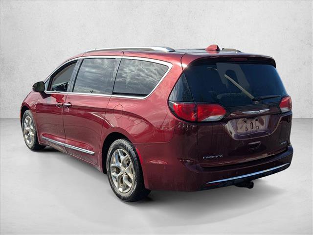Used 2018 Chrysler Pacifica Limited w/ Advanced Safetytec Group FWD image 7