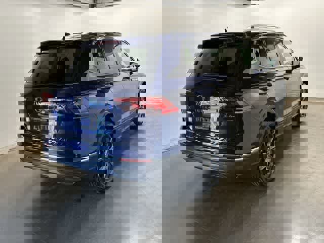 Certified 2022 Volkswagen Tiguan SE w/ Panoramic Sunroof Package image 33