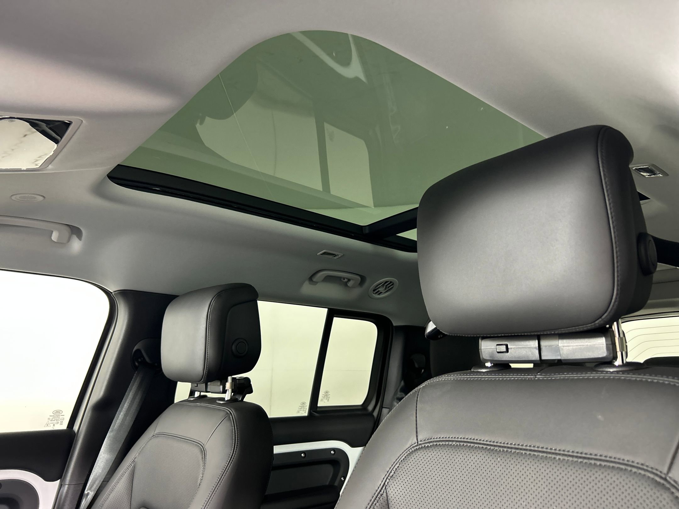 New 2025 Land Rover Defender 130 S image 13