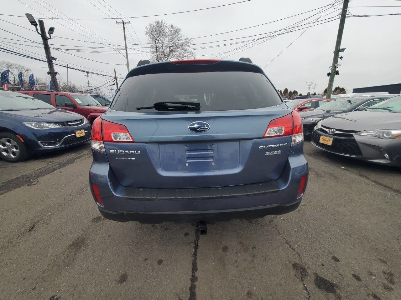 Used 2014 Subaru Outback 2.5i Premium AWD/4WD image 4