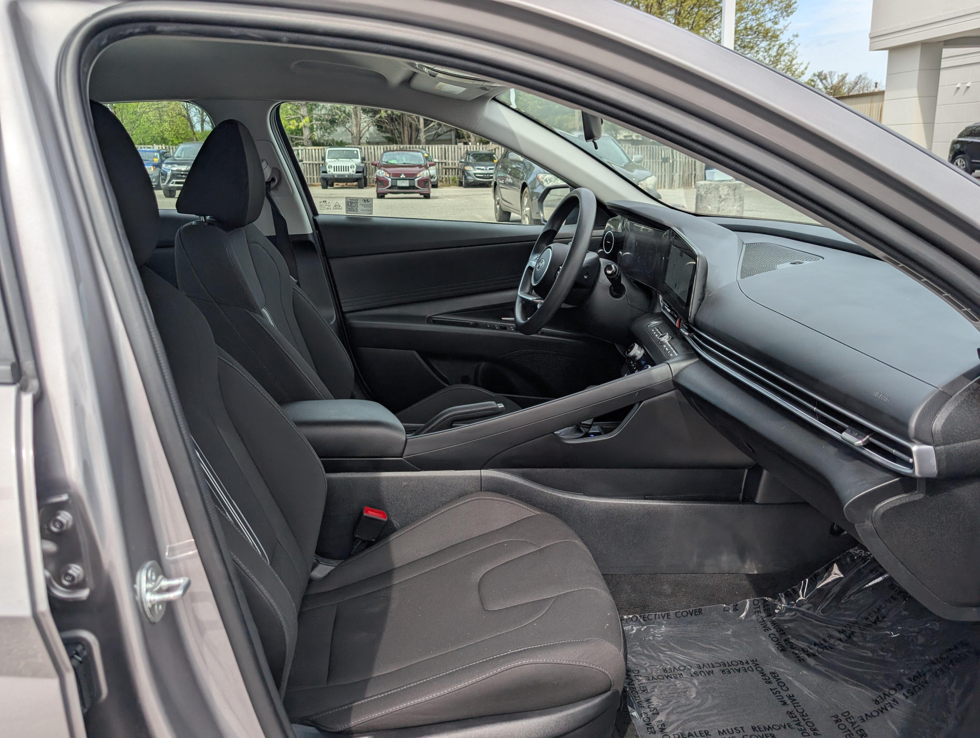Used 2024 Hyundai Elantra SEL FWD image 10