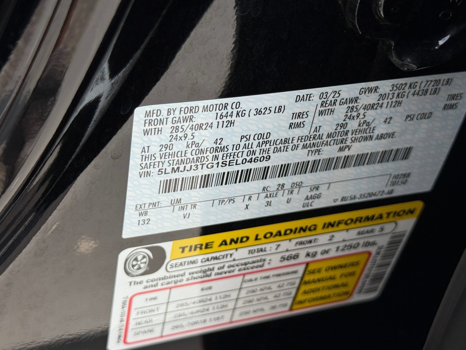 Certified 2025 Lincoln Navigator L Black Label AWD/4WD image 48