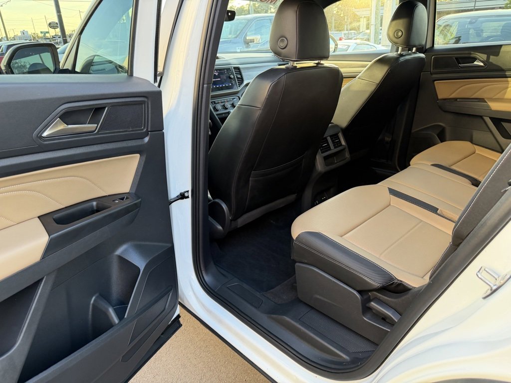 Used 2021 Volkswagen Atlas Cross Sport SE image 26