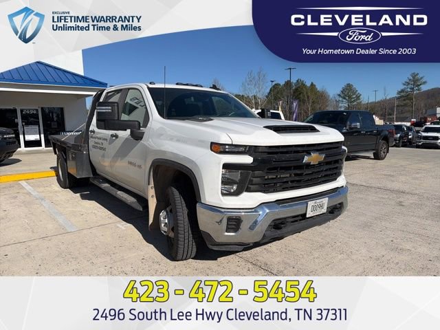 Used 2024 Chevrolet Silverado 3500 W/T image 1