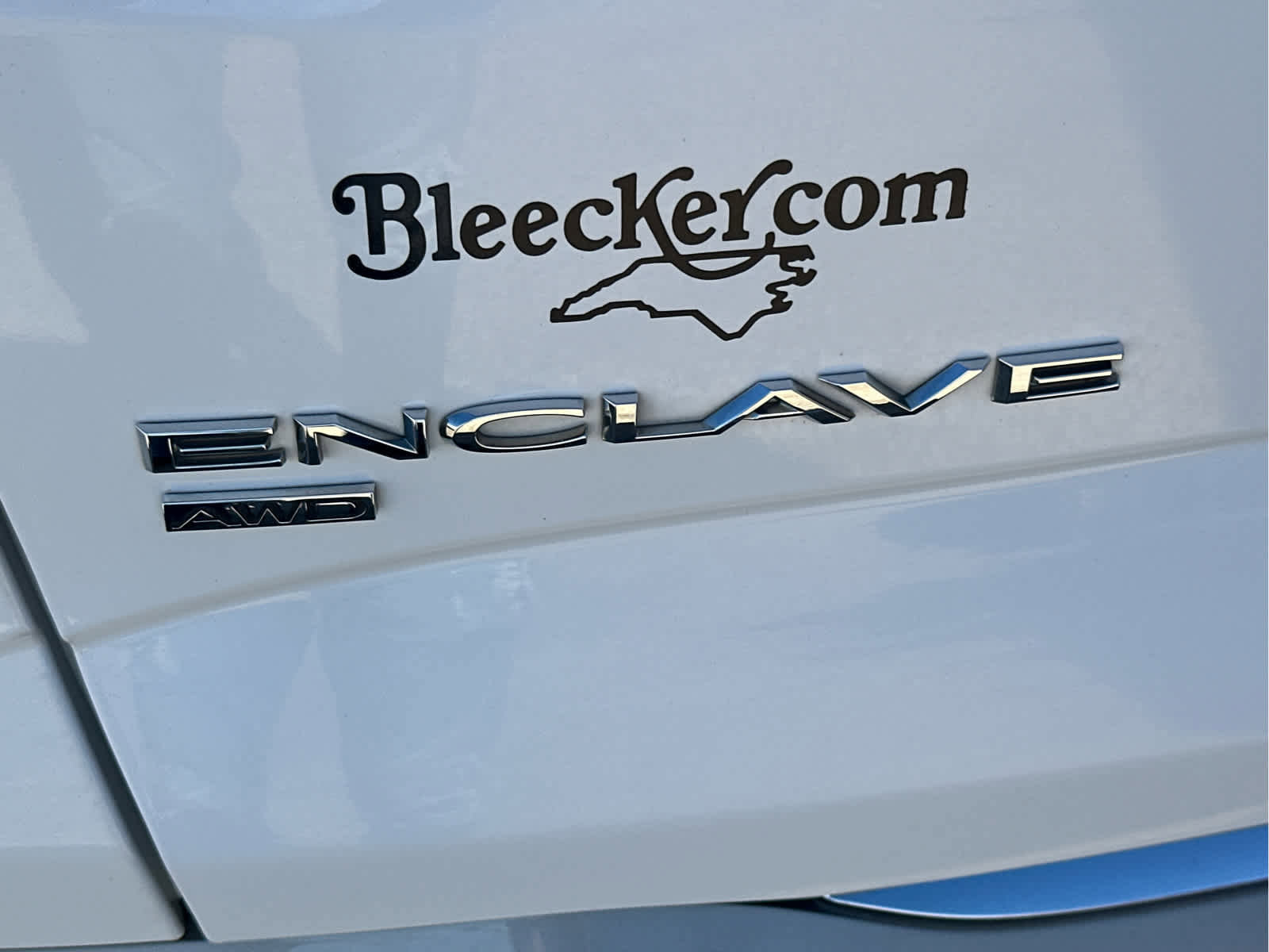 Used 2020 Buick Enclave Essence AWD/4WD image 17