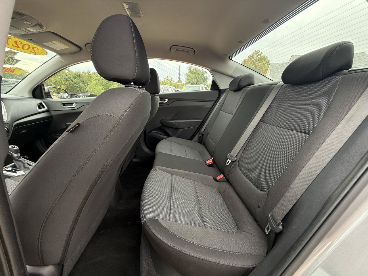 Used 2021 Hyundai Accent SE FWD image 47