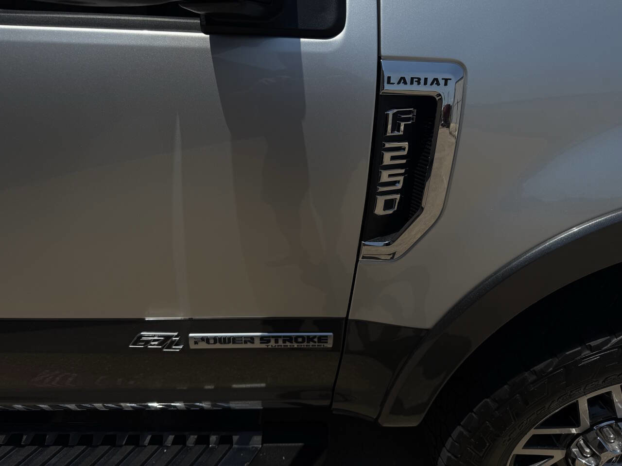 Used 2019 Ford F250 Lariat w/ Lariat Value Package image 18