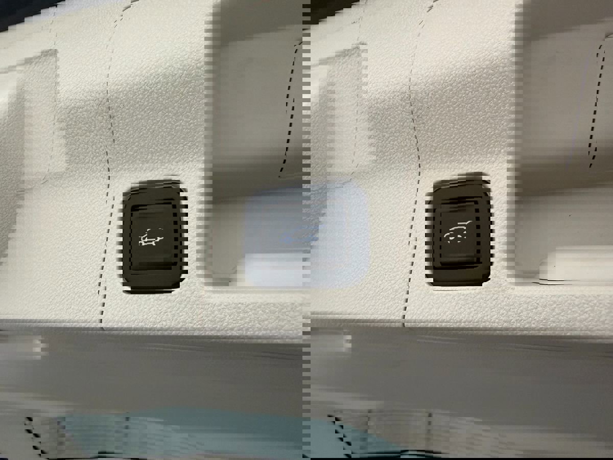 Used 2021 GMC Acadia Denali w/ Denali Technology Package image 46