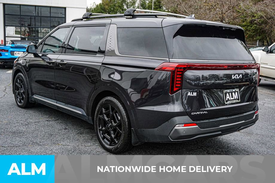 Used 2025 Kia Carnival SX Prestige image 5
