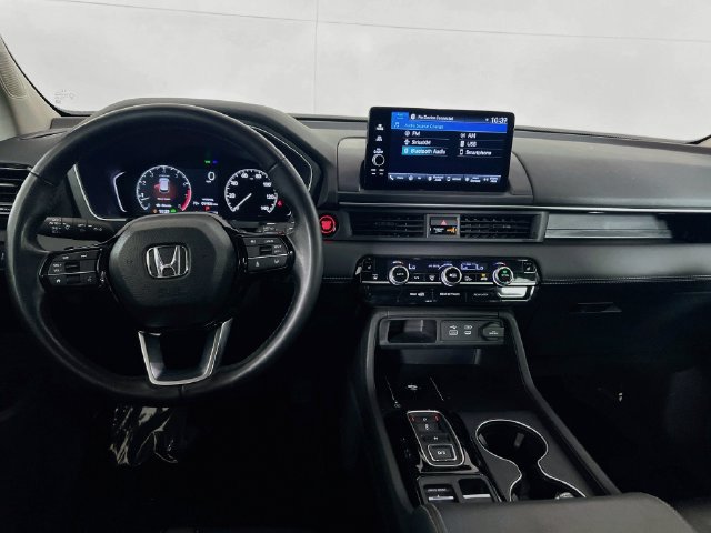Certified 2025 Honda Pilot EX-L image 17