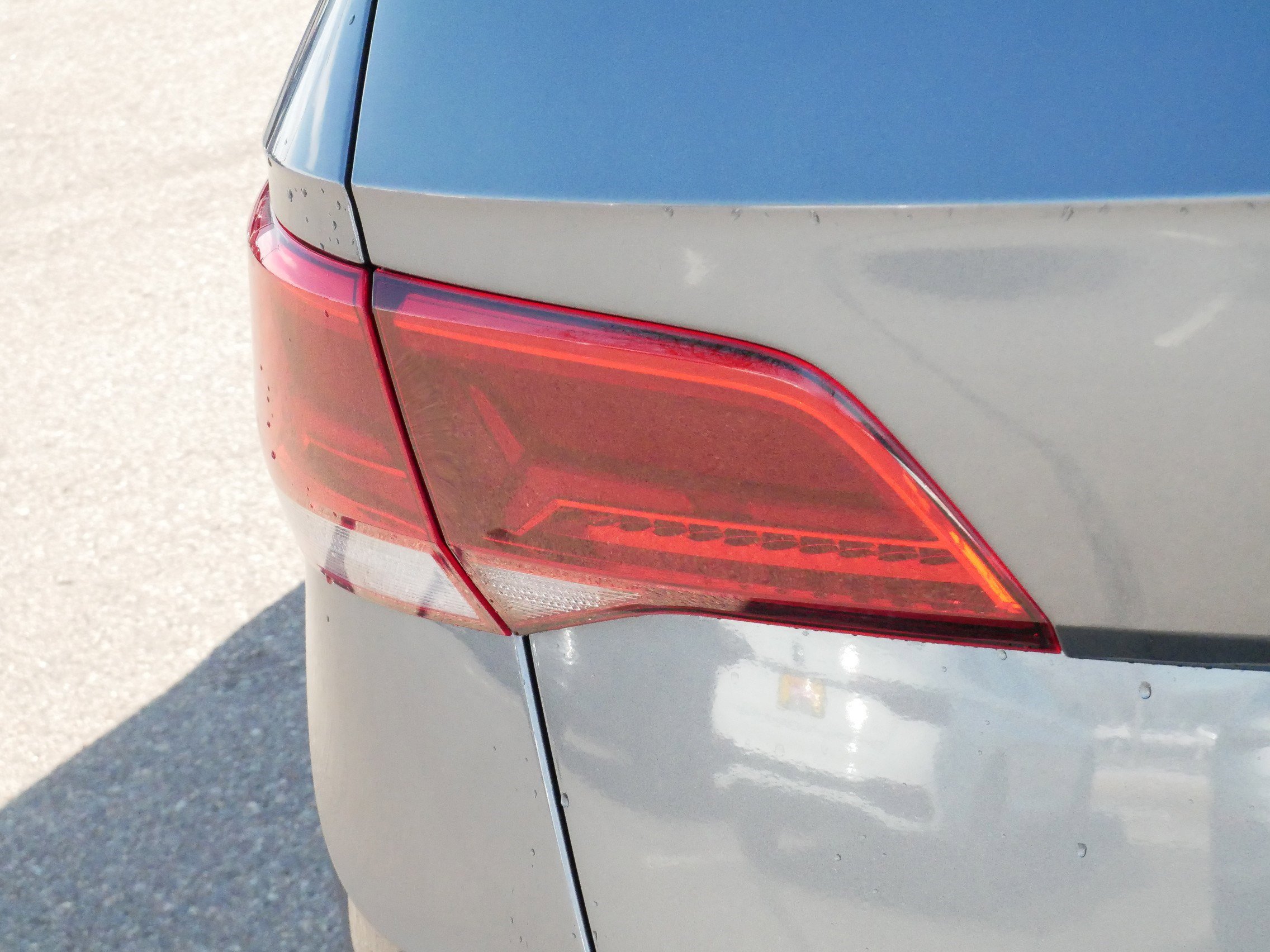 Used 2023 Volkswagen Taos SE w/ Panoramic Sunroof Package image 17