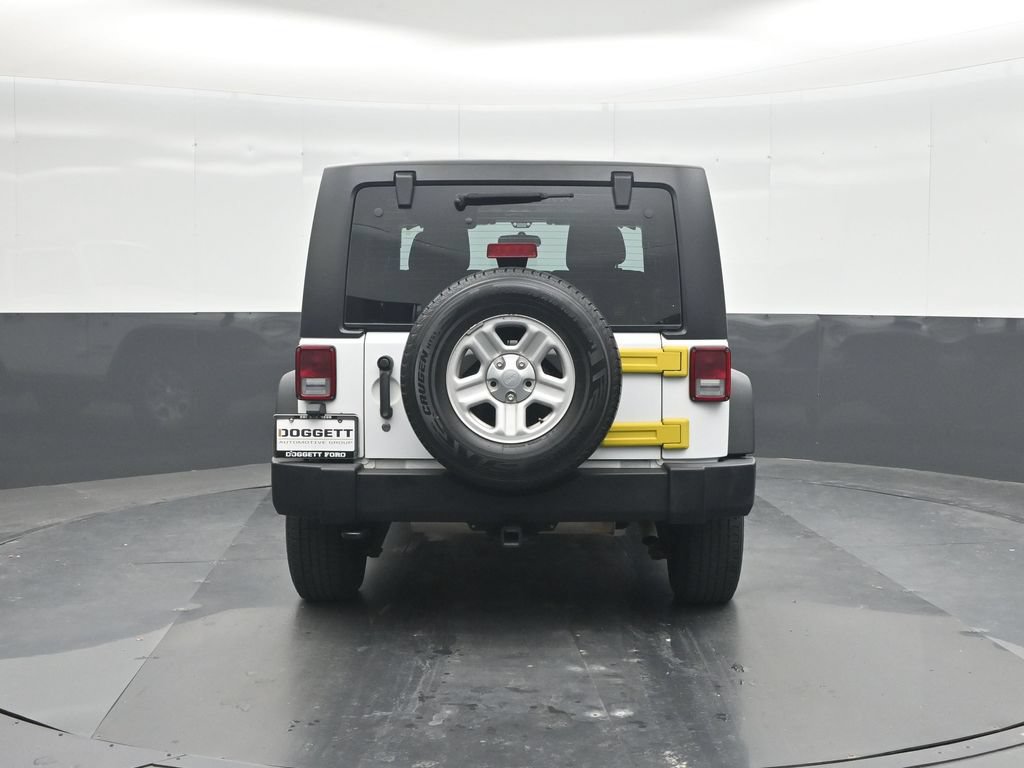 Used 2017 Jeep Wrangler Sport w/ Connectivity Group AWD/4WD image 13