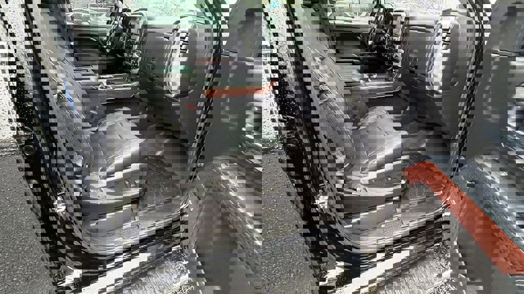 Used 2018 GMC Sierra 1500 SLT image 16