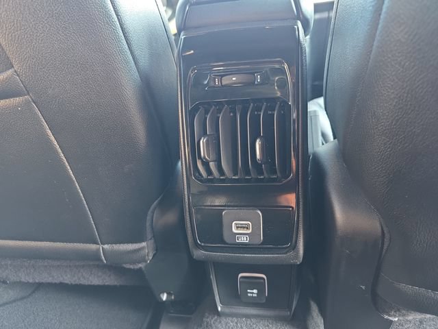 Used 2024 Jeep Compass Latitude AWD/4WD image 20