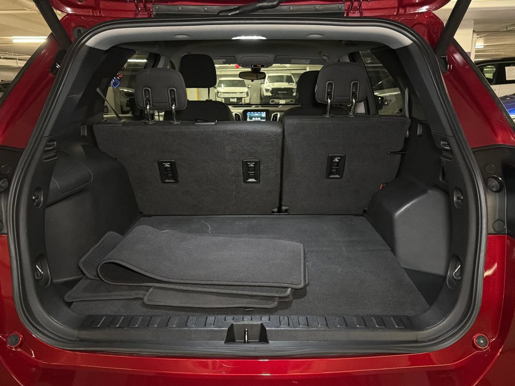 Used 2019 Chevrolet Equinox LT FWD image 6