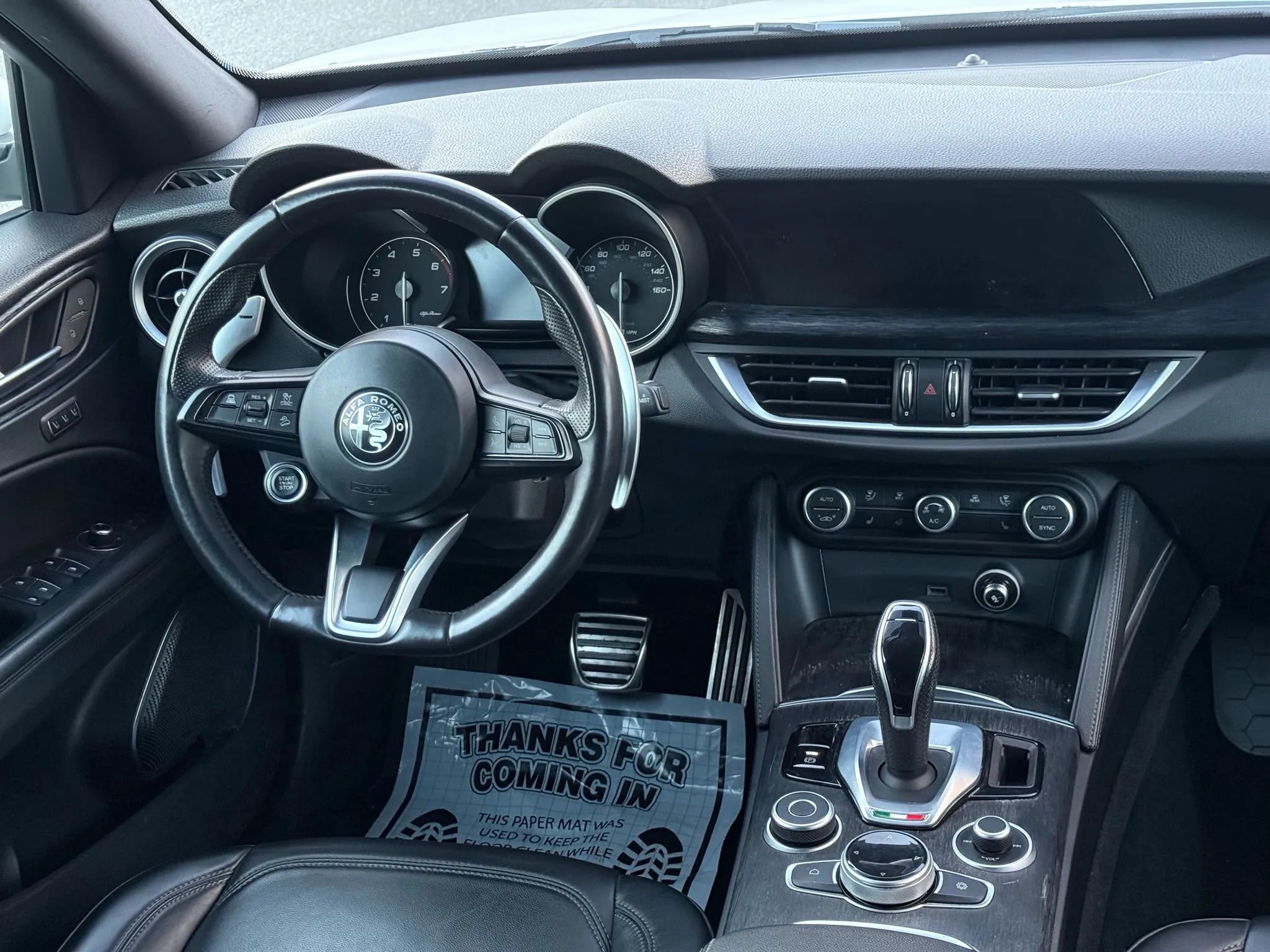 Used 2022 Alfa Romeo Stelvio Sprint image 31