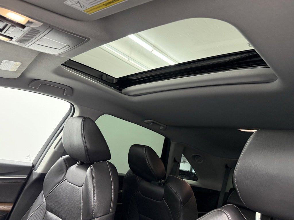 Used 2020 Acura MDX FWD w/ Technology Package image 21