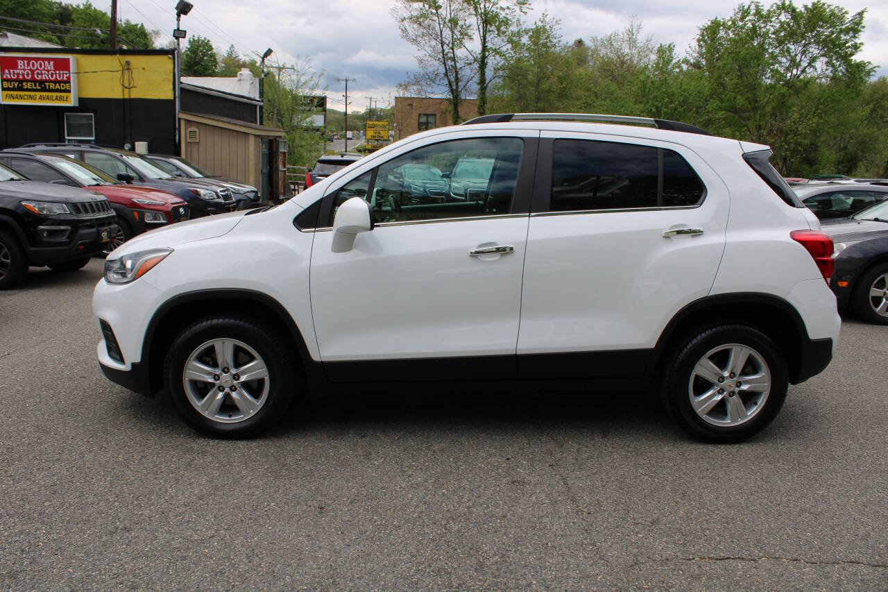 Used 2019 Chevrolet Trax LT w/ LT Convenience Package AWD/4WD image 12