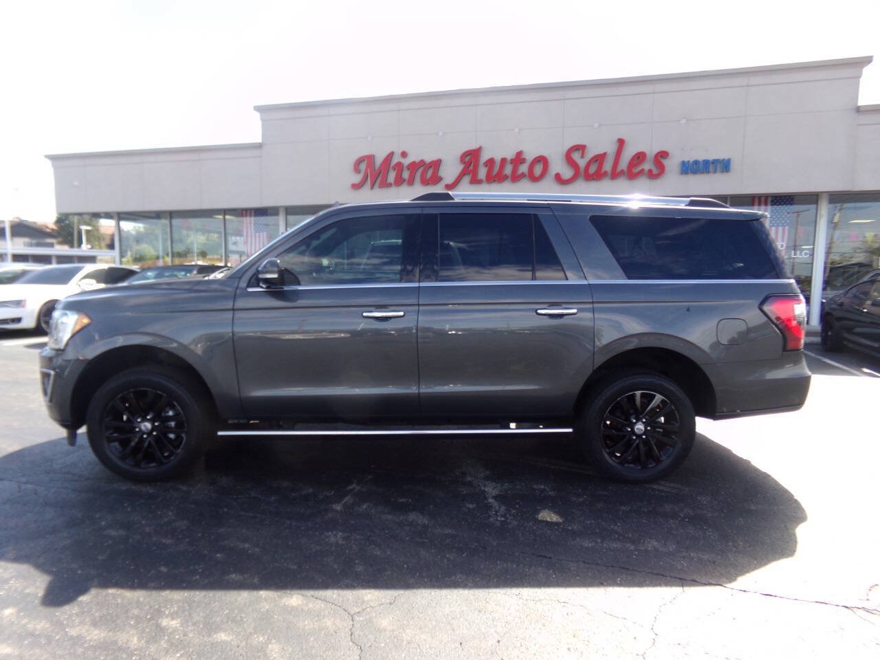 Used 2019 Ford Expedition Max Limited RWD image 2