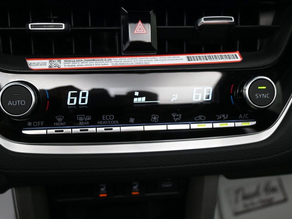 Used 2025 Toyota Corolla Cross XLE w/ Convenience Package FWD image 12