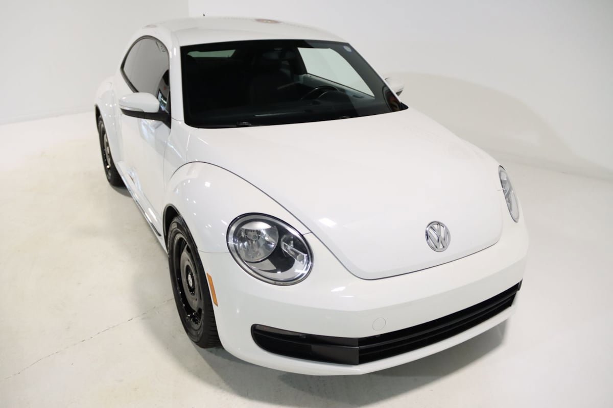 Used 2012 Volkswagen Beetle 2.5 image 10