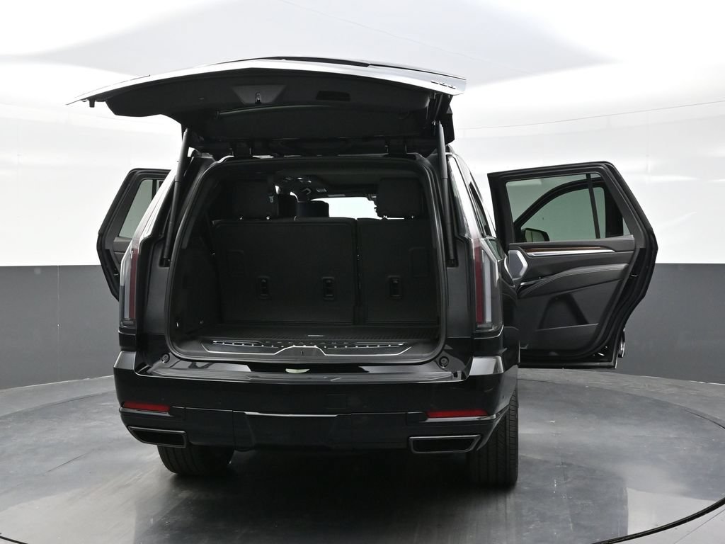 New 2026 Cadillac Escalade Platinum Sport w/ LPO, ONYX Package AWD/4WD image 47