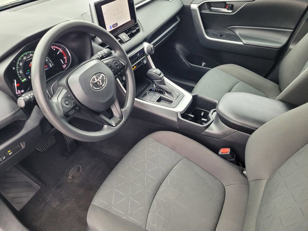 Used 2024 Toyota RAV4 XLE image 9
