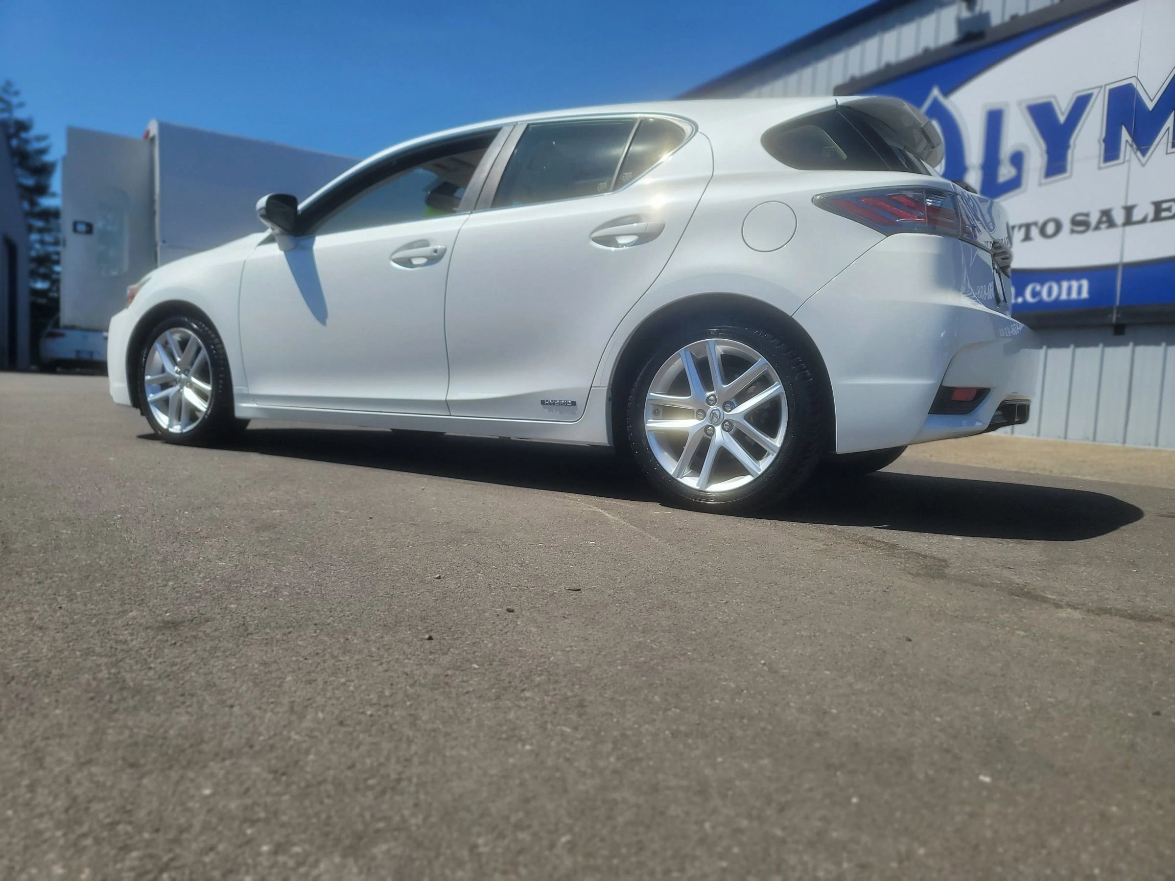 Used 2014 Lexus CT 200h FWD image 19