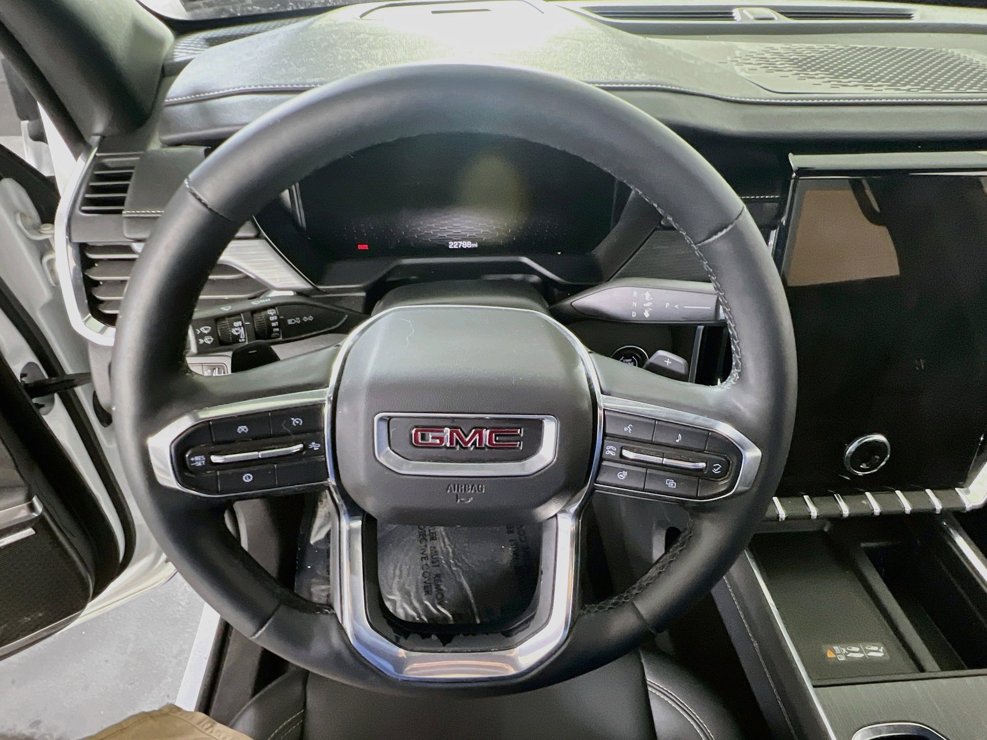 Used 2024 GMC Acadia Elevation w/ Black Edition AWD/4WD image 11