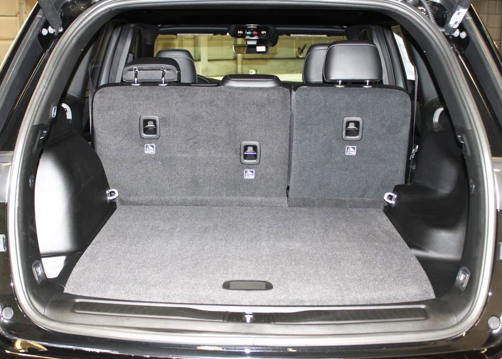 New 2025 Jeep Grand Cherokee Altitude image 32