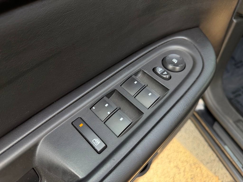 Used 2014 GMC Acadia SLE image 13