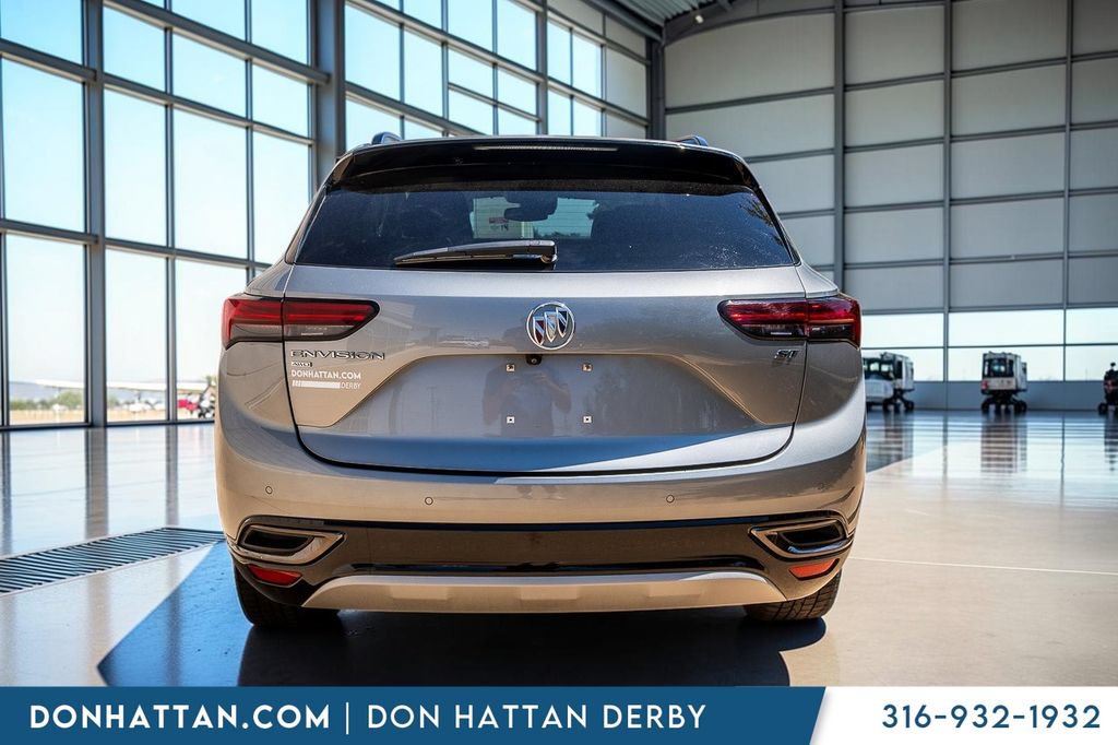 Used 2023 Buick Envision Essence w/ Sport Touring Package AWD/4WD image 32