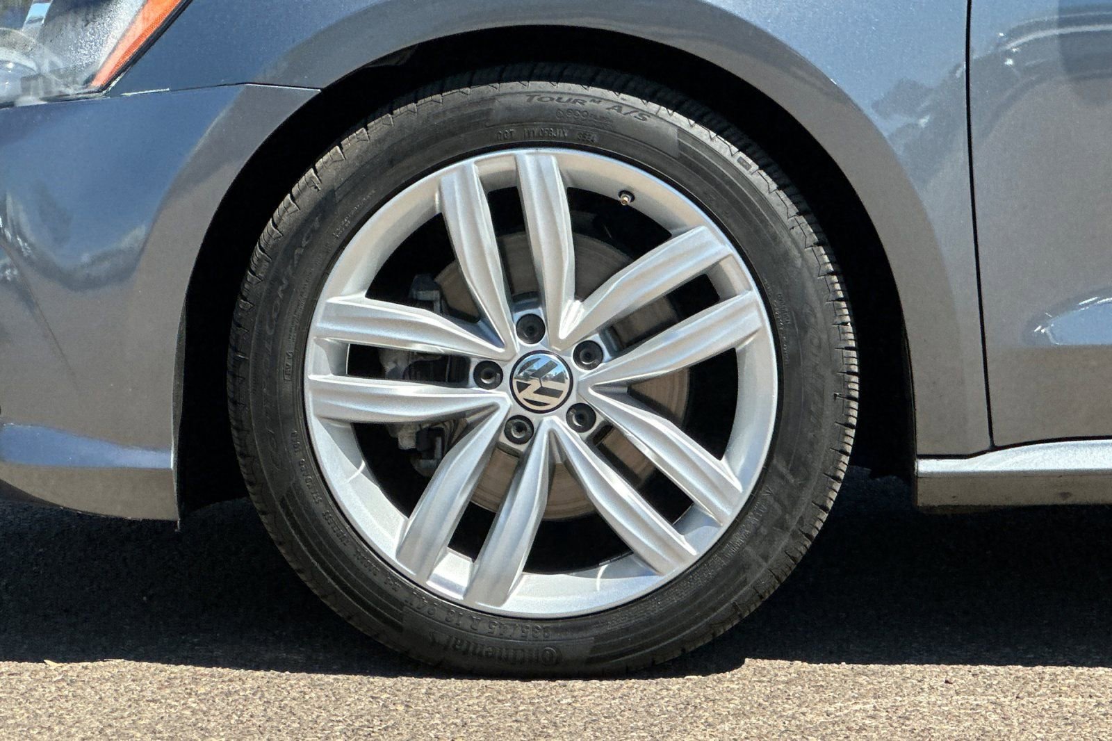 Used 2019 Volkswagen Passat 2.0T Wolfsburg image 24