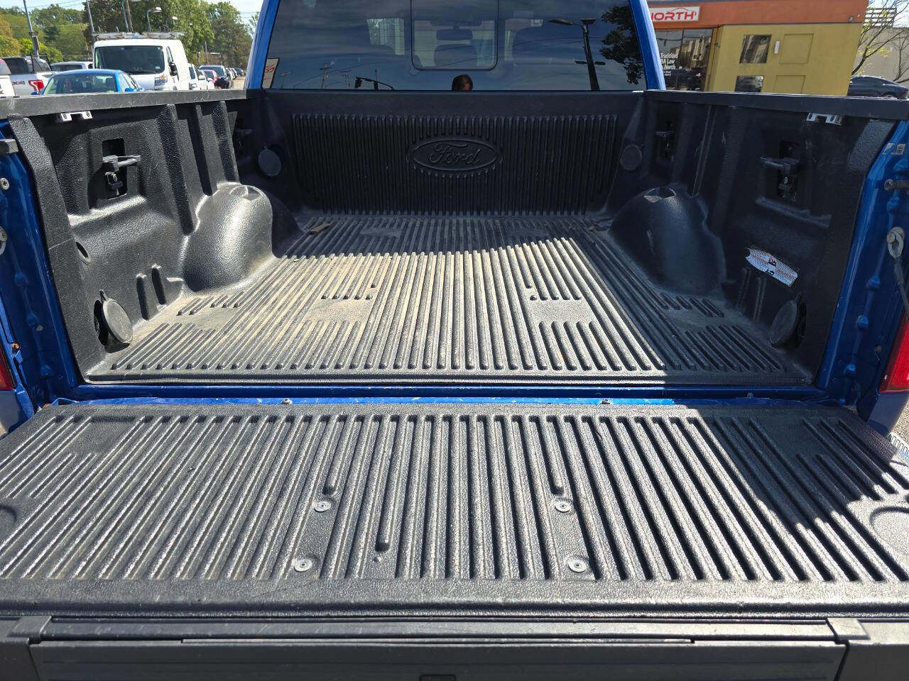 Used 2017 Ford F150 XLT w/ Equipment Group 302A Luxury image 19