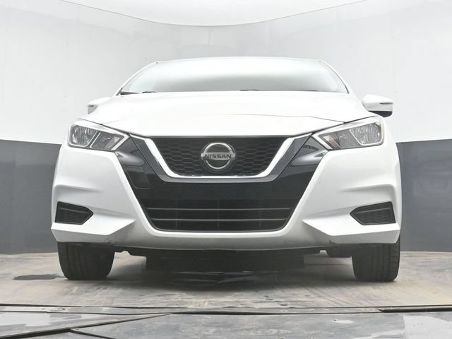 Used 2020 Nissan Versa SV FWD image 38