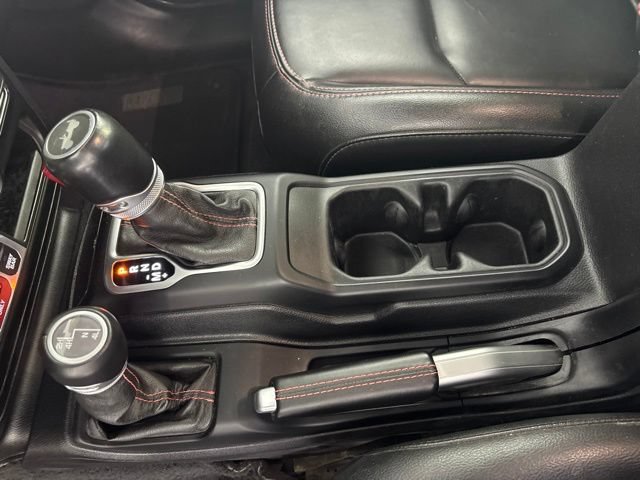 Used 2021 Jeep Wrangler Unlimited Rubicon w/ Cold Weather Group AWD/4WD image 7