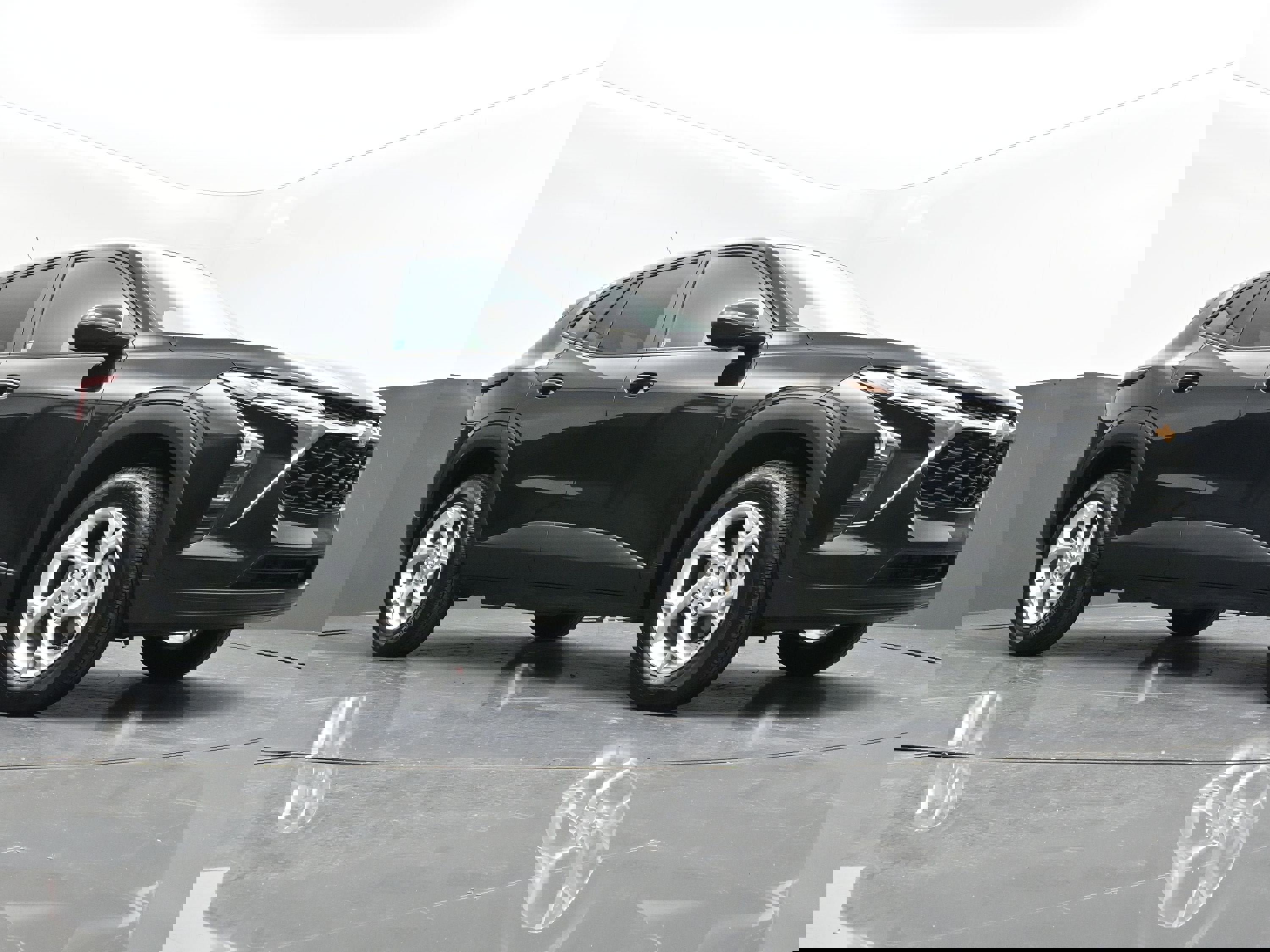 Certified 2025 Chevrolet Trax LS w/ LS Convenience Package image 32