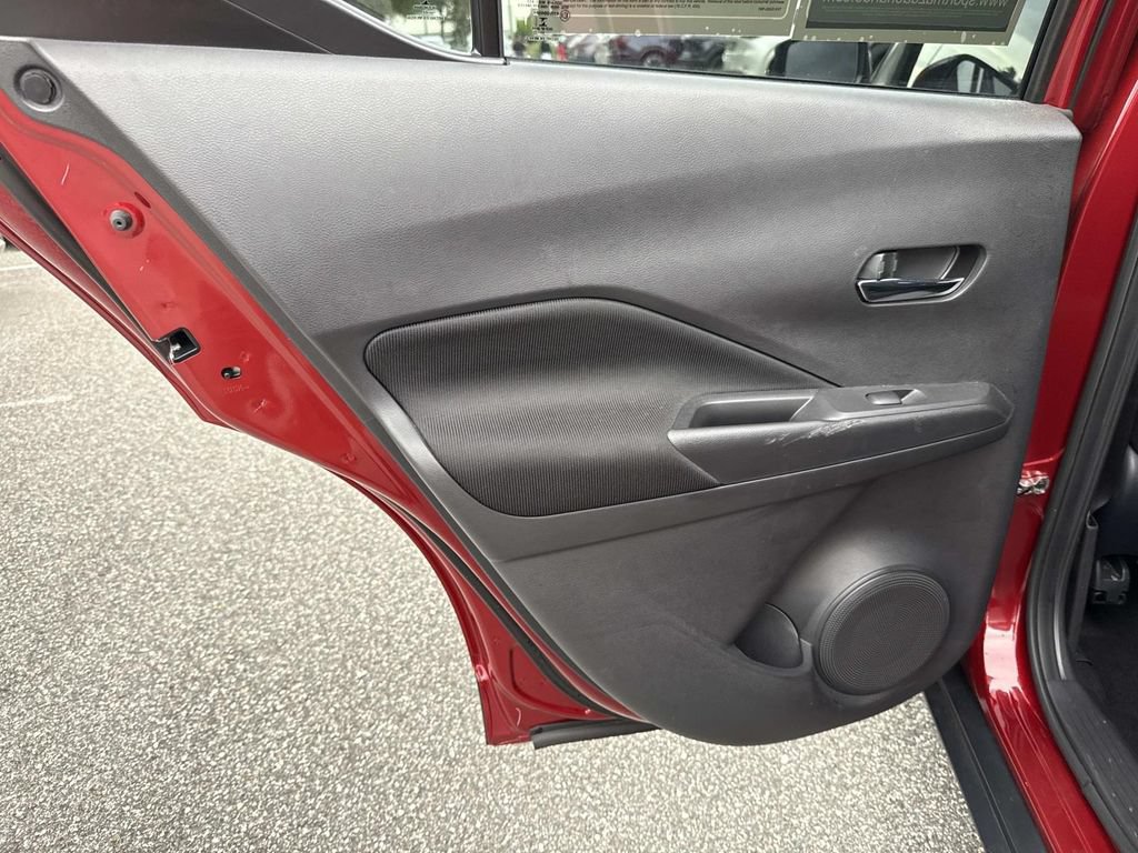 Used 2022 Nissan Kicks SV FWD image 12
