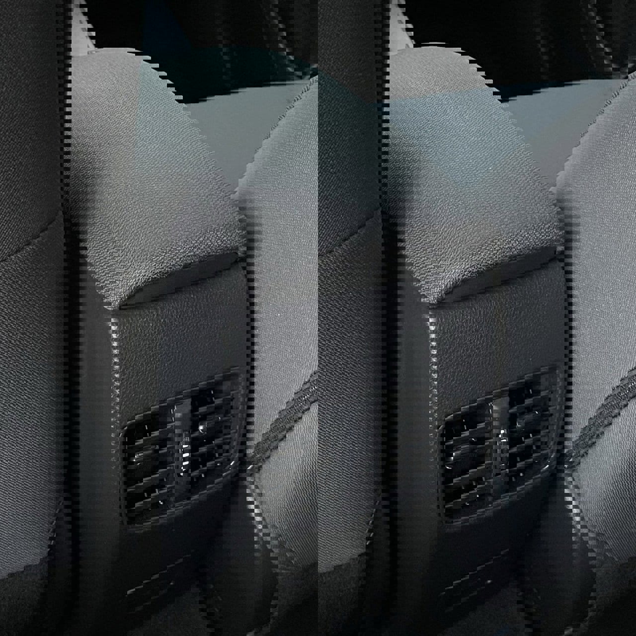 Used 2026 Toyota Corolla Cross LE image 25