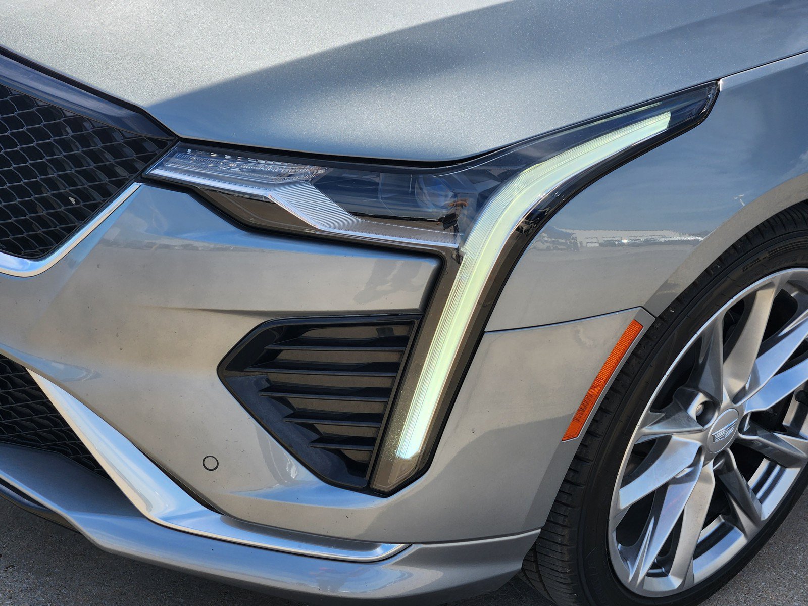 Used 2023 Cadillac CT4 Sport w/ Climate Package RWD image 27