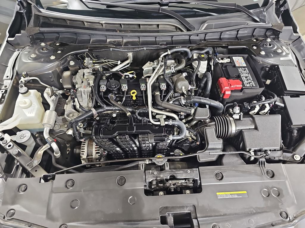 Used 2025 Nissan Altima 2.5 SV FWD image 35