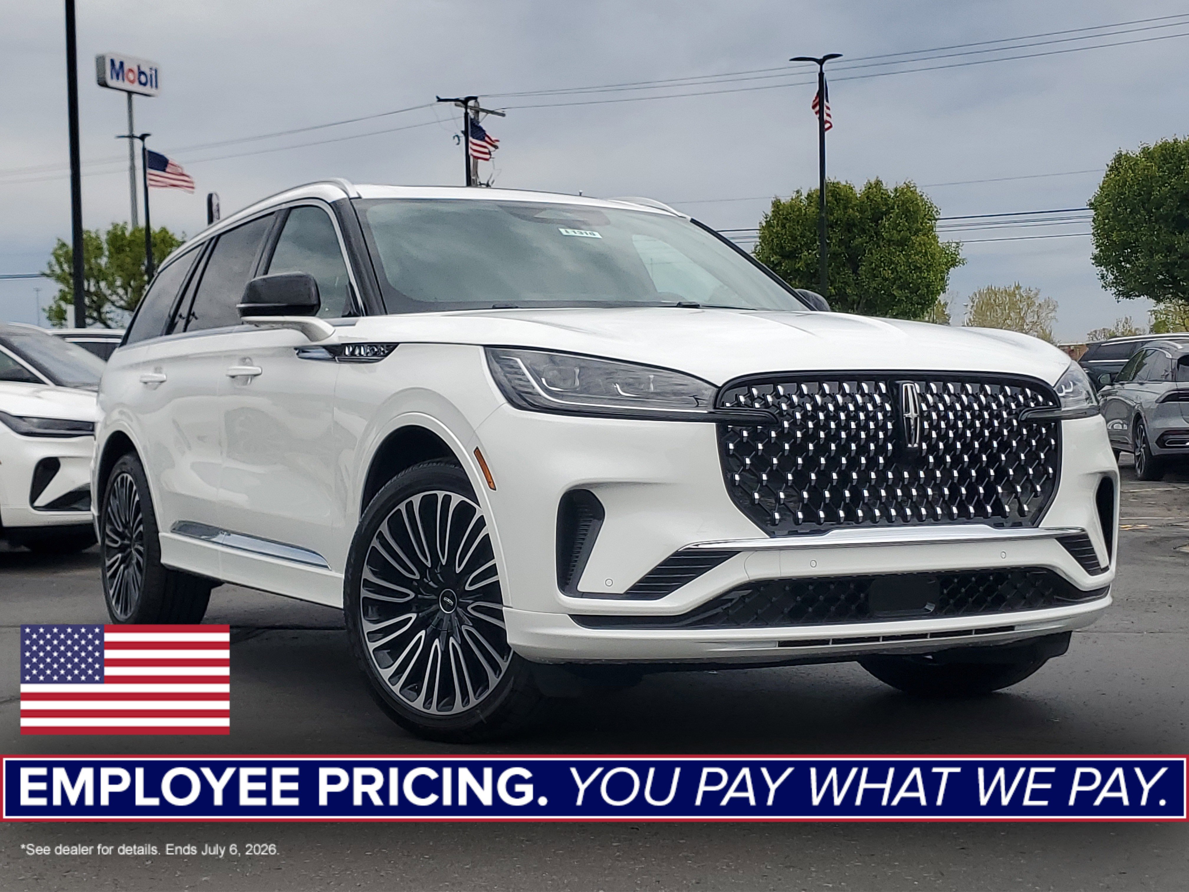 New 2026 Lincoln Aviator Black Label AWD/4WD image 1