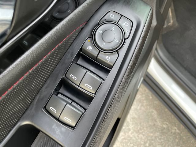 Used 2024 Chevrolet Traverse RS image 28