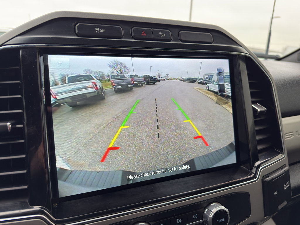 Used 2022 Ford F250 Lariat w/ Black Appearance Package image 22