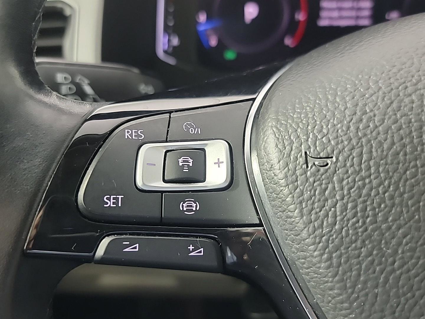 Used 2019 Volkswagen Atlas SEL image 28