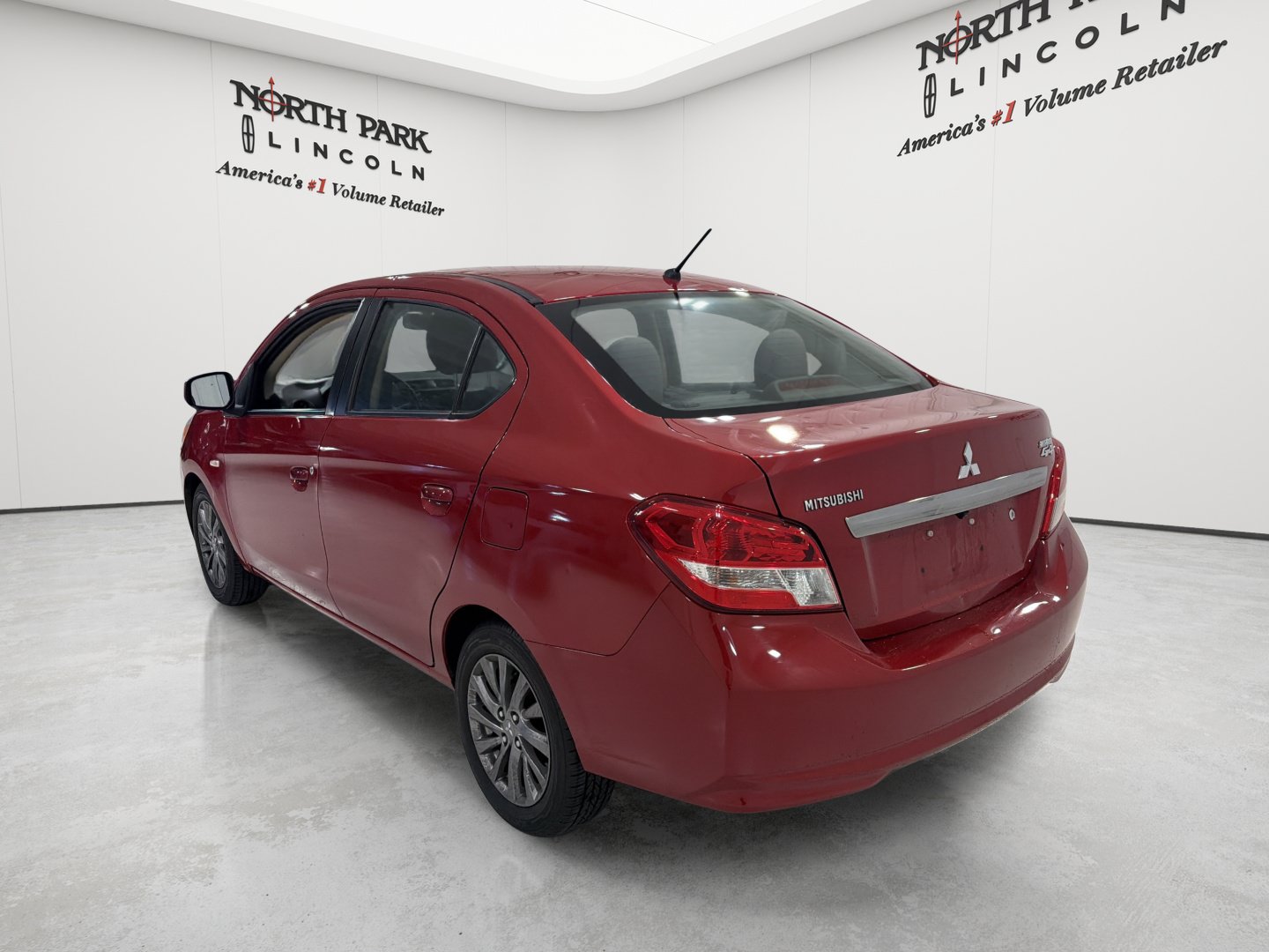 Used 2018 Mitsubishi Mirage G4 ES FWD image 3
