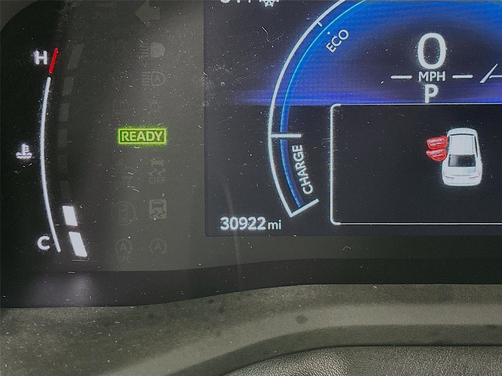 Used 2025 Toyota Camry SE image 13