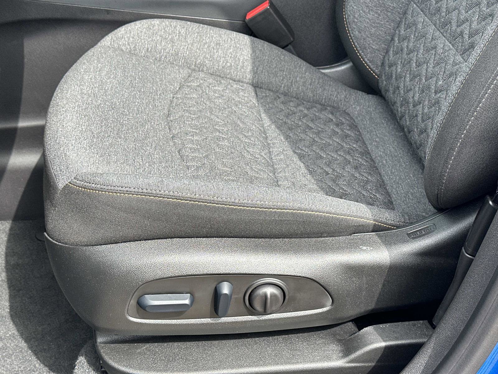 Certified 2024 Chevrolet Equinox LT w/ LPO, Floor Liner Package FWD image 16