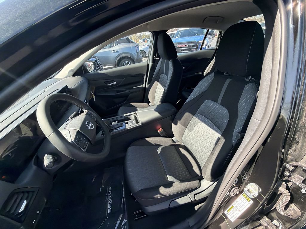 New 2026 Nissan Sentra SV w/ SV Convenience Package FWD image 11