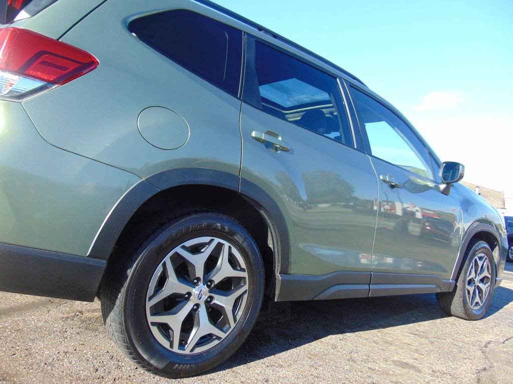 Used 2019 Subaru Forester Premium image 15